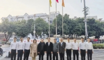 聚力守初心，砥砺再前行——明秀分院举行2023年元旦升旗仪式