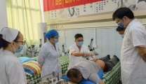 “名中医八桂行”——广西名中医陈小刚 团队赴百色市隆林各族自治县中医医院 开展交流活动